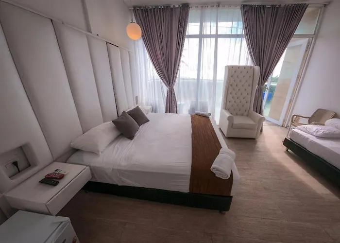 Mn Beach Small Hotel